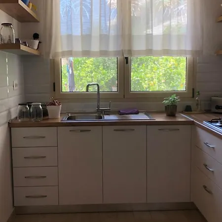 Olive House. Pensjonat 3*