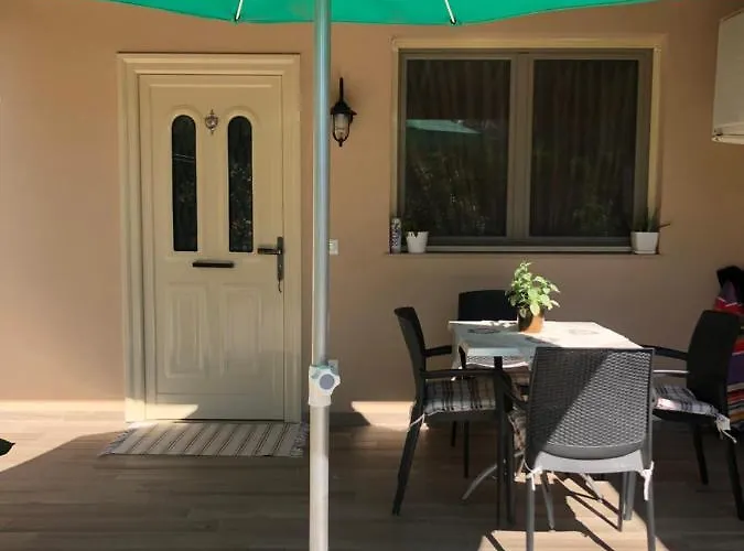 Olive House. Gæstehus 3*